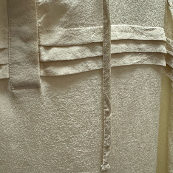 Caroll Blouse - Picture 3 of 3